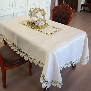 <span class=keywords><strong>Nappe</strong></span> de mariage brodée au design floral moderne Tissu en polyester de taille personnalisée pour les banquets en plein air - Product Image 1