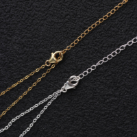 Collier élégant en or 14 carats plaqué ou argent S925, chaîne plate en forme de câble, avec 3 bourgeons de magnolia Yulan horizontaux en forme de coquille