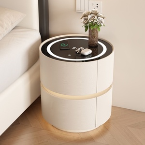 Mesita de Noche Moderna Europea de Madera Crema con 2 Cajones, Carga Inalámbrica, Luz LED y Almacenamiento Multifuncional <span class=keywords><strong>para</strong></span> Apartamentos Pequeños - Product Image 1