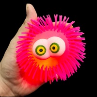 Aufblasbarer Fisch Mini blinkender Wurm leuchten weichen Küken Spielzeug Auge Puffer Stress ball