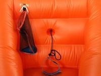 Jeu sportif gonflable Hungry Hippos Chow Down Bungee Game en PVC, capacité 10 personnes, installation facile