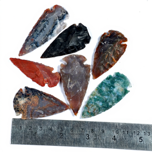 Pointes de flèche en agate indienne sculptées Feng Shui |   Pointes de flèches en gros et en vrac pour objets de collection d'art - Product Image 1