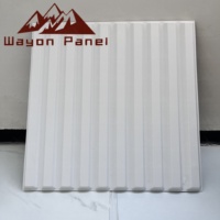 Panneau mural 3D luxueux en PVC 50*50CM de Wayon, adapté au plafond du mur du salon de l'appartement
