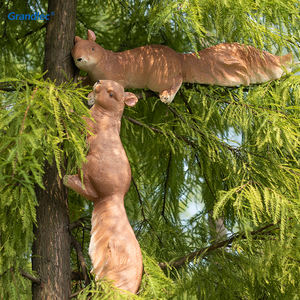 קישוטי גינה של סנאים, פסל שרף, נוף מדשאה, קישוט לחג המולד עם תאורה - Product Image 6