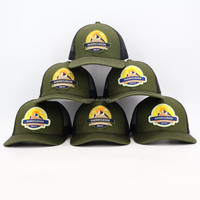 Casquette Trucker Richardson 112 en Cuir avec Broderie de Logo Personnalisé et Impression en Relief