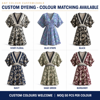 Gaun mini wanita model V-neck dengan motif bunga, pinggang elastis, siluet lebar, dapat dicuci, bergaya boho, cocok untuk liburan, pantai, musim panas, dan pesta.