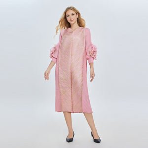 "Vestido plisado con volantes de gasa de estilo africano de talla grande sostenible para mujer" - Product Image 2