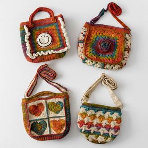 Sac à dos en laine tricotée au crochet fait main pour femme, collection automne-hiver, style Maillard, sac à bandoulière double, en fil fait main - Product Image 1