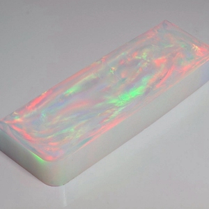 โอปอลสีขาวออโรร่าสังเคราะห์แบบหยาบ เกรดสำหรับเจียระไน ทำเป็นลูกปัด - Product Image 1