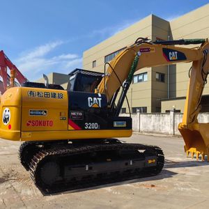 Excavatrice lourde d'occasion Caterpillar 320 rétro de 20 tonnes avec moteur et pompe, modèle 2023, puissance 120 kW - Product Image 3