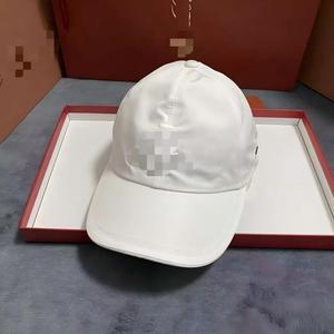 Gorra de Béisbol Deportiva Casual de Moda con Visera Doble de Tela Suave Original al por Mayor - Product Image 1