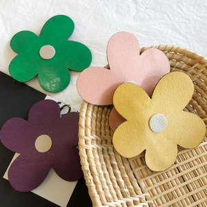 Pinzas para el cabello de cuero populares, accesorios para el cabello lindos en colores dulces, pinzas para flequillo estilo coreano. - Product Image 1