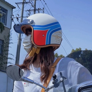 <span class=keywords><strong>Casque</strong></span> de <span class=keywords><strong>moto</strong></span> 3/4, look classique, visière ouverte, vue <span class=keywords><strong>large</strong></span>, visière pour une <span class=keywords><strong>vision</strong></span> périphérique non obstruée, homologué DOT, déverrouillage rapide - Product Image 3