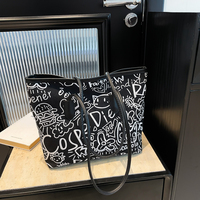 Sac en toile Graffiti pour femmes, nouvelle mode 2024, sac à bandoulière, sac fourre-tout grande capacité avec pendentif