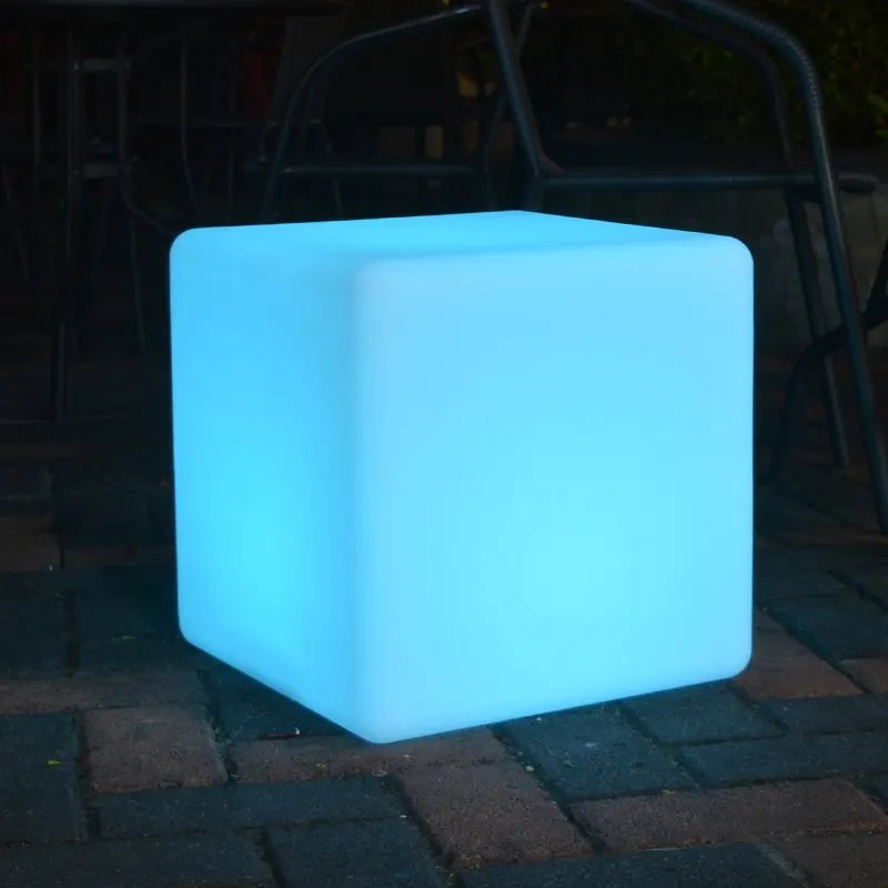 Sgabello da spiaggia impermeabile illuminato per mobili che cambiano colore LED luce cubo sedie da Bar con telecomando