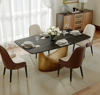 Table à manger rectangulaire en pierre frittée, style italien luxe léger, finition bronze antique, pieds en bronze jaune, table à manger en carbone