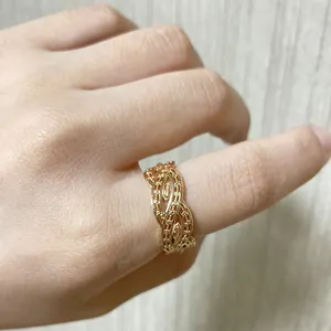 Dubai diskon besar cincin perhiasan berlapis emas 18k cincin mode hati daun mewah Arab Timur Tengah untuk wanita