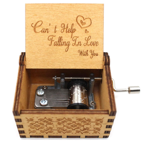 Non può fare a meno di innamorarsi <span class=keywords><strong>per</strong></span> l'amore fidanzata moglie personalizzato in legno carillon fatto a mano carillon in legno carillon in legno - Product Image 2