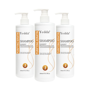 Le salon utilise un shampooing professionnel à la kératine pour améliorer et réparer les cheveux crépus, ainsi qu'un shampooing épaississant à base de plantes naturelles - Product Image 6