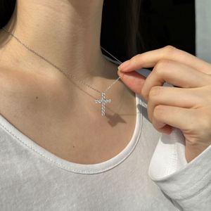 Dylam Classic Design Fine Fashion Jewelry 925 Sterling Silver 3mm <b>D</b> Color VVS1 Moissanite Stone Religious Cross Pendant <b>Necklace</b> - Product Image 2