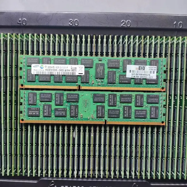 삼성 서버 램 32gb 2133p 1x32GB DDR4 PC4-2133P R-ECC 서버 메모리 램 M393A4K40BB0-CPB