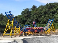 Grandes attractions électriques de parc d'attractions : manèges UFO volants, thème disco, rotatifs et palpitants