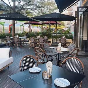 Sedia da Pranzo Multifunzionale in Rattan Intrecciato Stile Retrò Francese-Americano per Esterni, Ideale per Ristoranti, Balconi, Cortili e Caffetterie - Product Image 2