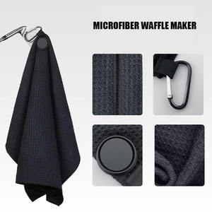 <span class=keywords><strong>Toalla</strong></span> de Golf de <span class=keywords><strong>Microfibra</strong></span> con Diseño de Waffle para Bolsa de Golf con Clip de Mosquetón para Eliminar Arena Rápidamente - Product Image 4