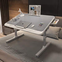 Bureau de jeu économique avec éclairage LED, prises de courant et ports USB-C, bureau d'ordinateur avec support d'écran, tiroirs de rangement et espace d'écriture