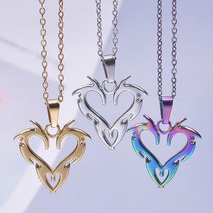 Colgante de Corazón de Dragón de Acero Inoxidable, Collar con Baño al Vacío, Amuleto Gótico para Mujer, Accesorio de Joyería - Product Image 4