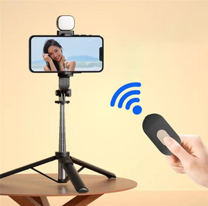 Trépied R1s Selfie Stick en Aluminium, Support Mobile et Support de Téléphone pour Appareil Photo Numérique <span class=keywords><strong>avec</strong></span> Lumière pour la Création Vidéo - Product Image 5