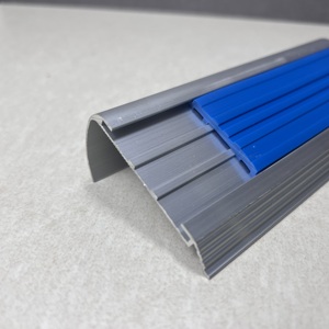 Bande antidérapante pour escalier en alliage d'aluminium, haute dureté, résistante à l'usure, antirouille, installation facile - Product Image 1