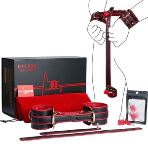 DV9001 Juego de Sujeción de Testículos y Muñecas para Juegos Gay, Correas de Cuero Vegano, Set BDSM para Parejas, Juego de Bondage con Bolsa de Almacenamiento Ideal para Viajes - Product Image 2