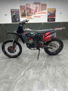 Motocicleta Todoterreno <span class=keywords><strong>BOSUER</strong></span> J1-NB300 Usada de 2025, de Alta Calidad, 300cc, con Motor de Gasolina y Motor sin Escobillas, Fabricada en China - Product Image 4