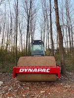 Rouleau compacteur Dynapac CA301D d'occasion en bon état, rouleau vibratoire monocylindre, moteur diesel, 12 tonnes, diesel