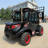 Les fabricants fournissent un chariot élévateur à fourche tout terrain à moteur diesel 4WD 2WD 3 tonnes 3.5 tonnes 5 tonnes