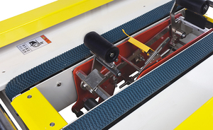Selladora <span class=keywords><strong>de</strong></span> cajas con cinta transportadora FXJ6050 <span class=keywords><strong>para</strong></span> cajas <span class=keywords><strong>de</strong></span> cartón con máquina superior e inferior - Product Image 4