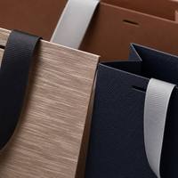 Sacs cadeaux de luxe en gros avec poignée en ruban, logo personnalisé, estampage à chaud, sacs shopping en papier mat pour boutiques de détail