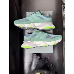 Nouvelle Tendance 9060 Chaussures de Sport Homme et Femme Marque Célèbre Baskets Respirantes Style Marche Course à Pied - Product Image 5