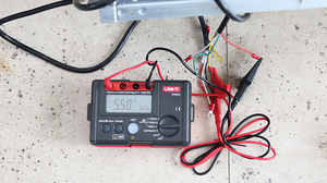 UNI-T ut502a kỹ thuật số cách điện kháng Meter 500V/2500V AC điện áp thấp kháng <span class=keywords><strong>Tester</strong></span> - Product Image 5