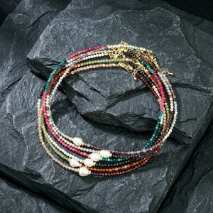 Collares de Perlas de Agua Dulce con Cuentas de Piedra Natural Facetada de Dos Tonos para Mujer al por Mayor - Opción de Regalo Personalizable para Pequeñas Empresas - Product Image 6
