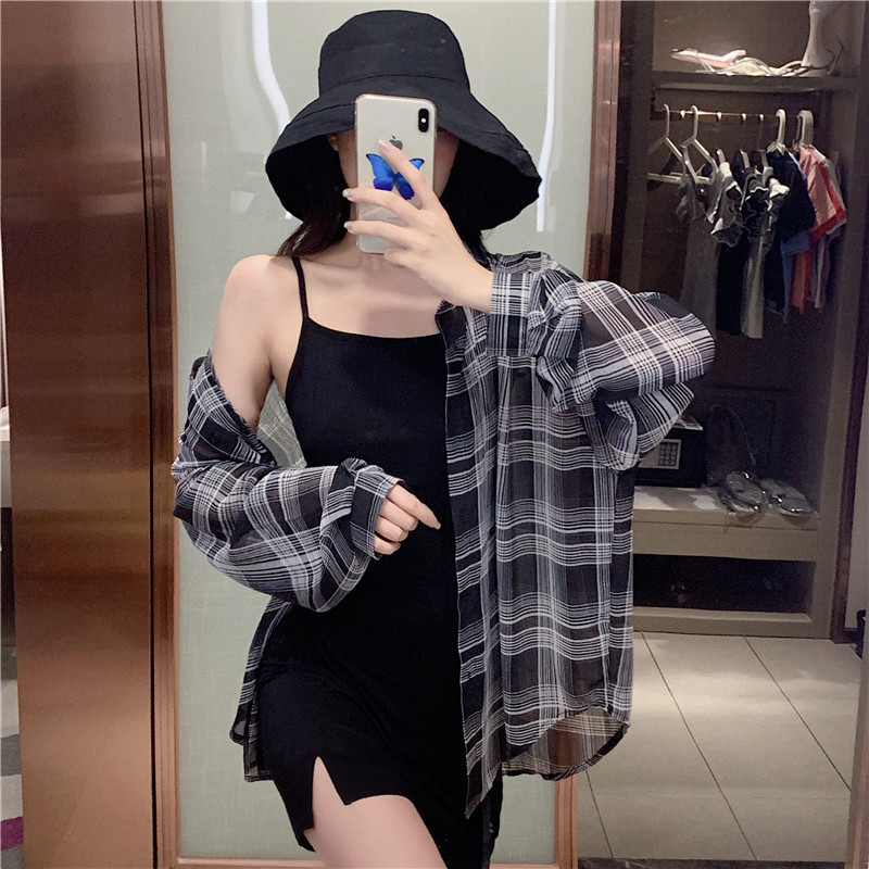 Black lattice sunscreen shirt