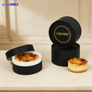 Scatola Cilindrica in Cartone Personalizzata Biodegradabile con Design Unico per Confezione Torte e Coltelli da Taglio - Product Image 1