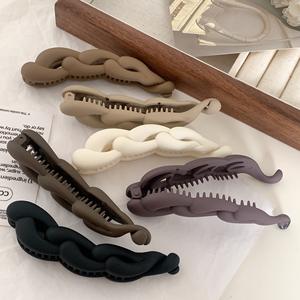 Klip rambut pisang Matte plastik besar estetika Vintage jepit rambut Resin Retro Aksesori Wanita klip rambut perempuan - Product Image 3