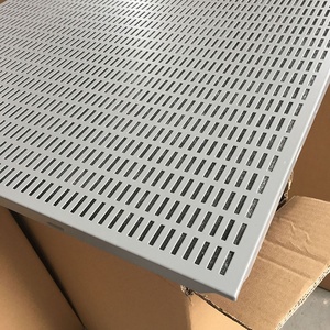 Techo de Aluminio Perforado Cuadrado de 600*1200 mm para Taller Automotriz, Placas de Techo de Aluminio <span class=keywords><strong>Gris</strong></span>, Materiales Integrados para Techos Suspendidos - Product Image 3