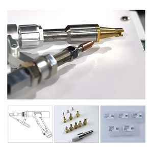 Pistolet de soudage laser à fibre portatif ultraléger 0,9 kg 3000 W 4 en 1 avec têtes de nettoyage, découpe et décapage de la rouille RayTools BW101-GS QBH - Product Image 3