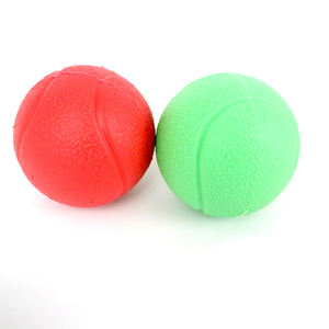 Juguete Interactivo para Mascotas con Sonido, Pelota de Tenis de TPR de 6 cm - Product Image 5