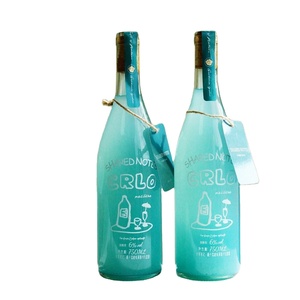 Bouteilles <span class=keywords><strong>de</strong></span> <span class=keywords><strong>vin</strong></span> et <span class=keywords><strong>de</strong></span> vodka en verre givré blanc personnalisées les plus populaires avec bouchons en liège en provenance du Shandong - Product Image 1