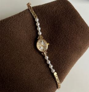 Reloj de Pulsera de Cuarzo para Mujer, Estilo Retro de Alta Gama, con Perlas Doradas, Diseño Minimalista y Lujoso, Superventas - Product Image 4