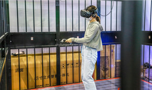 Jeux de tir en réalité virtuelle Simulateur de réalité virtuelle 4 joueurs Salle d'évasion en réalité virtuelle Construction en fibre de verre pour les parcs d'attractions intérieurs et extérieurs - Product Image 6
